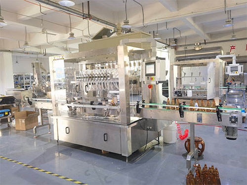 大型漱口水灌裝機